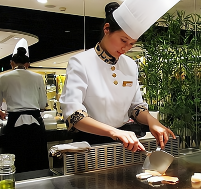 名屋鐵板燒加盟 開(kāi)啟您的餐飲創(chuàng)業(yè)之路，加盟費(fèi)18.6萬(wàn)起