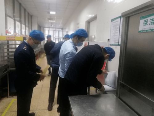 龍海一中食堂獲評(píng)A級(jí) 筑牢校園飲食安全防線(xiàn)，護(hù)航學(xué)子健康成長(zhǎng)